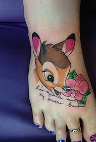 stopalo leđa lijepa lijepa boja jelena tetovaža uzorak slika