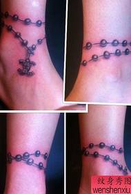 გოგონა ფეხები Chanel anklet tattoo ნიმუში