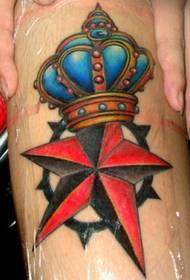 mudellu di tatuaggi di gamba: culore di gamba Pentagram Crown Pattern di tatuaggio