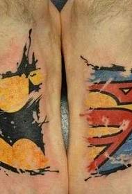 蝙蝠超人標題紋身圖案