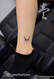 Klasika Antilopo-Tatuaje-Aranĝo sur la Anko
