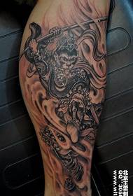 Dominujący walczący wzór tatuażu Świętego Buddy