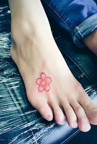 tattoo tattoo cherry ຂະຫນາດນ້ອຍໃນ instep ໄດ້