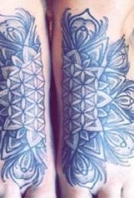 Foto tatuaggio vaniglia piede ragazza tatuaggio vaniglia