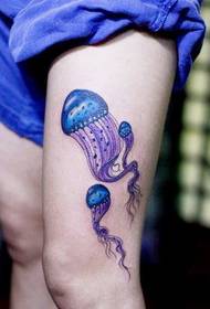 moteriškas vaiko kojos spalvos medūzos tatuiruotės modelis