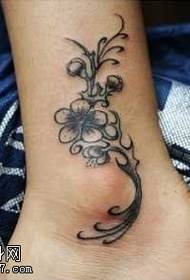 Fuß schwarze Pflaume Tattoo-Muster