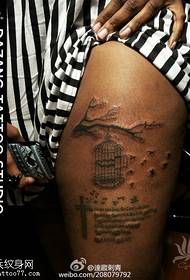 padrão de tatuagem de pássaros voando grátis