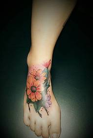 відразу ж яскраві барвисті квіткові татуювання візерунок