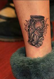 faisean pictiúr álainn álainn tattoo hourglass tattoo