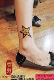 крака за красота популярен добре изглеждащ леопардов петолъчен звезден модел татуировка