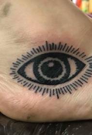 akių tatuiruotė mergaičių kojos akys tatuiruotės nuotraukos