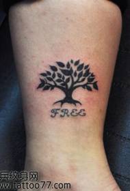 modello di tatuaggio dell'albero di totem di moda gamba