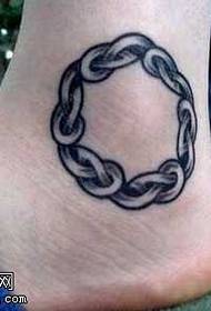 mtindo mzuri wa tattoo ya anklet