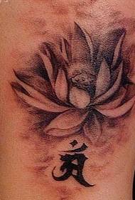 disegno del tatuaggio del loto della gamba: modello popolare alternativo del tatuaggio del loto della gamba