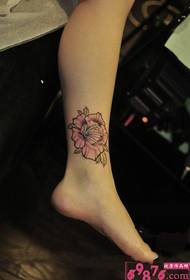 美しい足首美しい美しいピンクのバラのタトゥーパターン画像