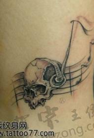 tatuatge clàssic de crani de potes de pota clàssica