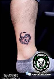 patrún tattoo íogair croí-chruthach 48132 - patrún beag tattoo fíorálainn