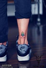 Iphethini ye tattoo yomnyhashe we-Komatsu Tower esinqeni