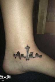 Patrón de tatuaje de construcción de pie