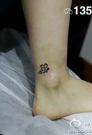 jednoduchý osvěžující čtyřlístek tetování vzor