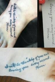 ragazza del tatuaggio inglese Body Flower sul collo del piede sulla foto del tatuaggio inglese body flower
