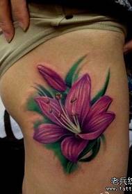 cailíní cosa taibhseach patrún tattoo ildaite lile