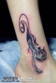 шарени модел мачке тетоваже глежња