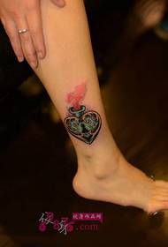 mokyklos širdies užrakto asmenybės kulkšnies tatuiruotės paveikslėlis