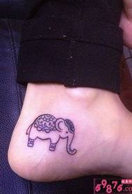 tatuaje de tacón lindo tatuaje de elefante