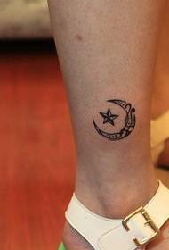 enkel maan vijfpuntige ster tattoo patroon