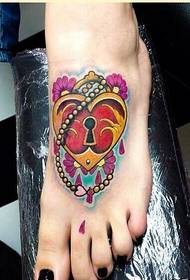 žena nárt krásná barva zámek tetování obrázek ocenění obrázek