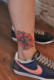 moda moda piede rose tatuaggio