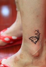 bir ayak bileği totem yunus dövme deseni