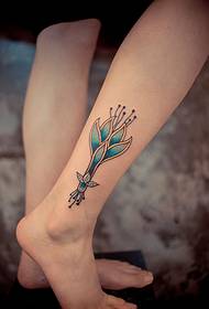 ファッション足首の花のタトゥー画像
