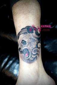 Imaxe creativa de tatuaxe de vento panda de escultura creativa