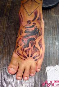 immagine del tatuaggio del tatuaggio del totem del piede