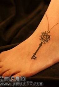 pop tatuiruotės modelio pėdos totemo rakto kulkšnies tatuiruotės modelis