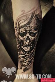 foet persoanlikheid skull tattoo patroan