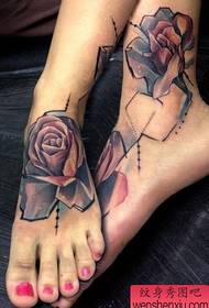 Instep Rose Tattoo Ua Haujlwm