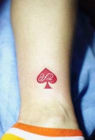 포커 카드 붉은 복숭아 문신 패턴 사진
