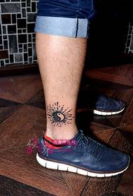 Yakasikwa inkjet makuhwa figure ankle tattoo Mufananidzo