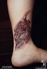 ankel färg traditionella enhörning tatuering mönster