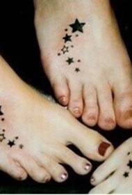 मुलींचे पाय सुंदर आणि मोहक स्टार टॅटू नमुना चित्रे