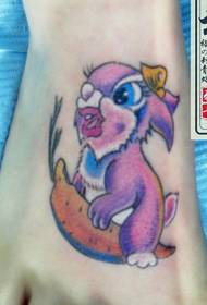 modello del tatuaggio del coniglio del fumetto del piede della ragazza