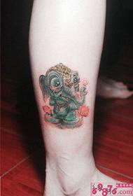 Lindo bebé elefante fresco tobillo tatuaje foto
