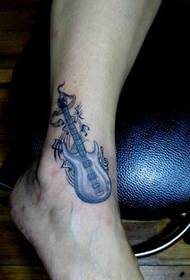 popular patrón de tatuaxe de baixo de guitarra