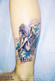 Modello tatuaggio caviglia angelo