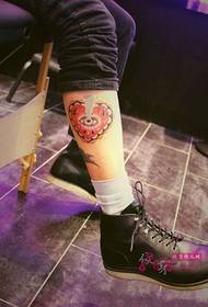 Kreatív vörös szív isten szemének szár tetoválása 48928 kép - Creative Van Gogh boka tetoválás képe