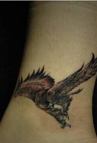 фут черно-белый властный орел татуировка фигура