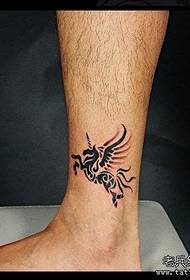 tatueringsmönster för manlig fot enhörning